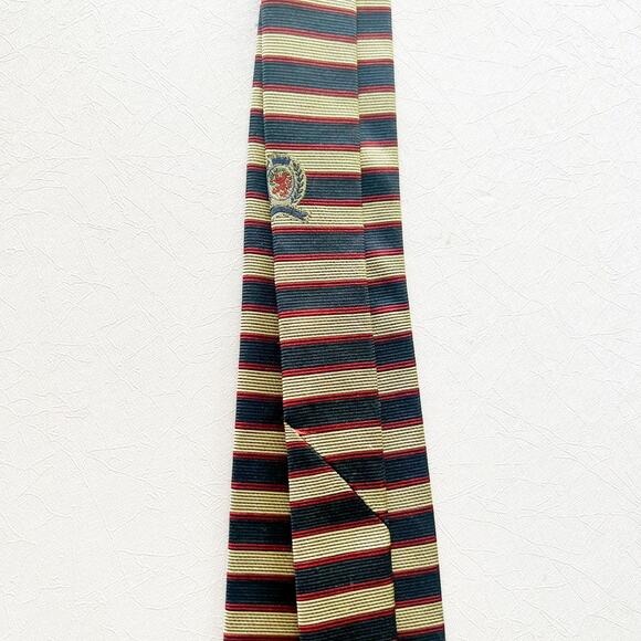100% Silk Neck Tie Vintage Tommy Hilfiger Navy Red and Gold Tie - Picture 4 of 8